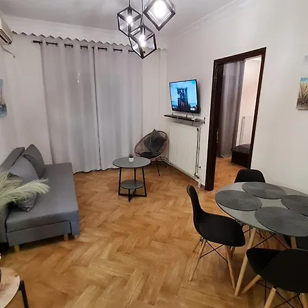 アパート Svolou Skg